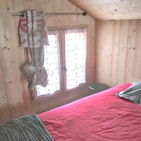 Studio Confortable A Taninges 25 M² Avec Vue Sur Jardin Exterior photo